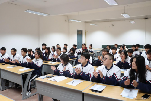 不负韶华追梦行 笃行致远担使命SUNBET申搏2023年学生会述职评议大会