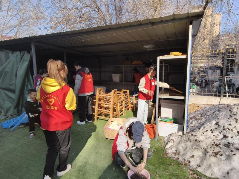 春风化雨润无声 志愿服务践初心——食品化工系团总支开展“学雷锋月”志愿服务活动